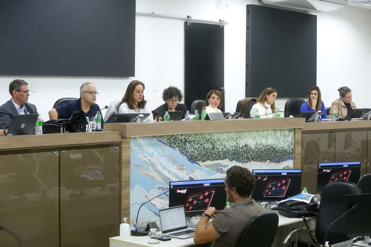 Como as tarifas dos EUA afetam a indústria de Piracicaba? Câmara Municipal debate soluções e apoio do BNDES